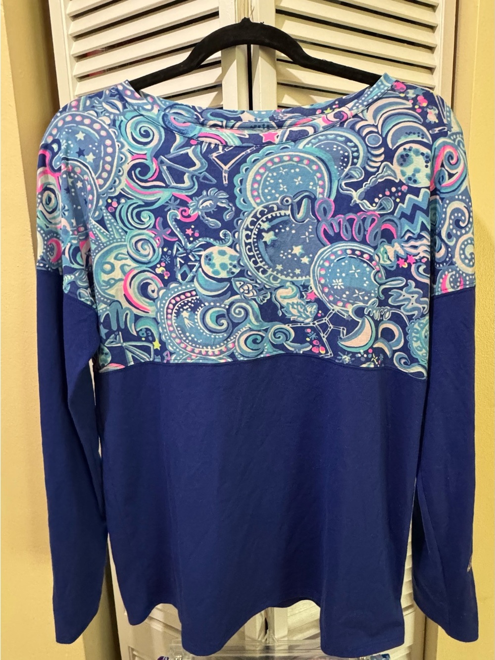 Lilly Pulitzer Navy Long Sleeve Tee with Aqua & Pink Swirl Yoke & Leggings